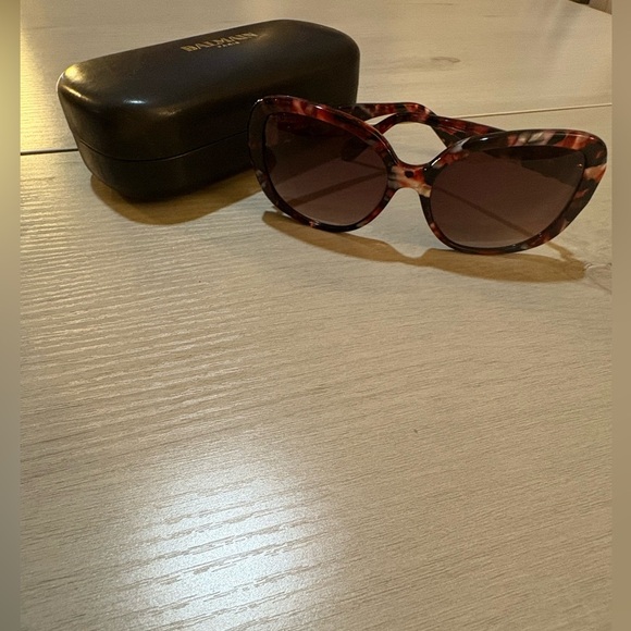 Balmain Tortoiseshell Sunglasses - Picture 9 of 10